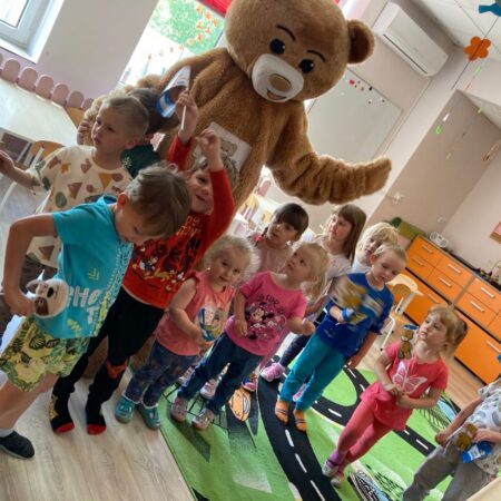 19410710-1d03-4be6-8b60-0d424a9b48b0